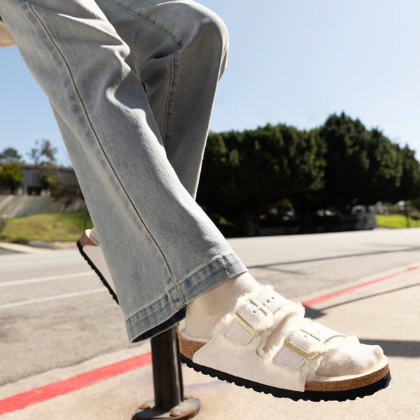 ARIZONA SHEARLING - ANTIQUE WHITE - SUEDE